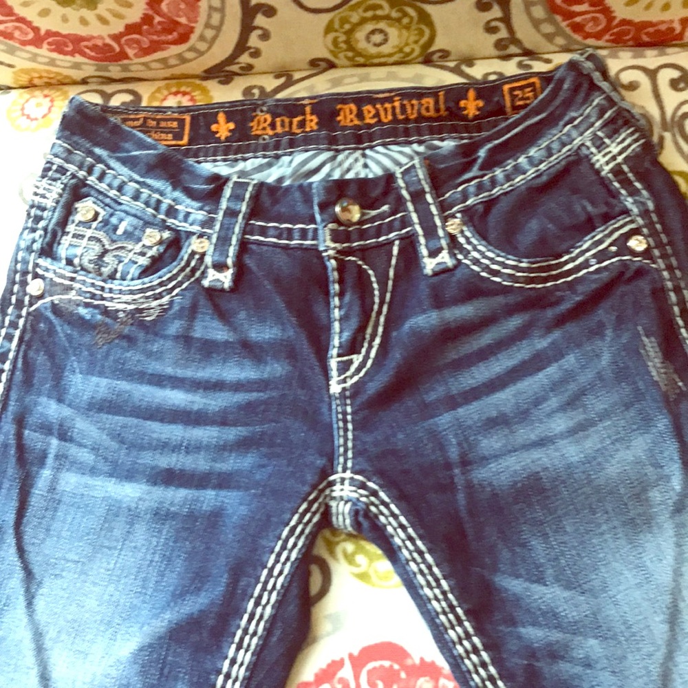🌈 Rock Revival Boot Leg Crystal 25 Jeans